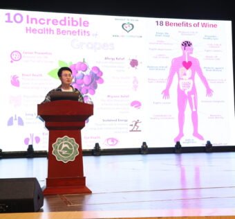 北京大学现代农业研究院走进潍坊实验中学读书节为学子揭开葡萄的“科学密码”
